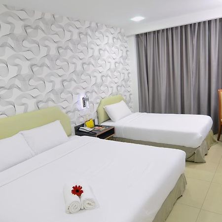 Hotel Avenue Kuantan Room photo